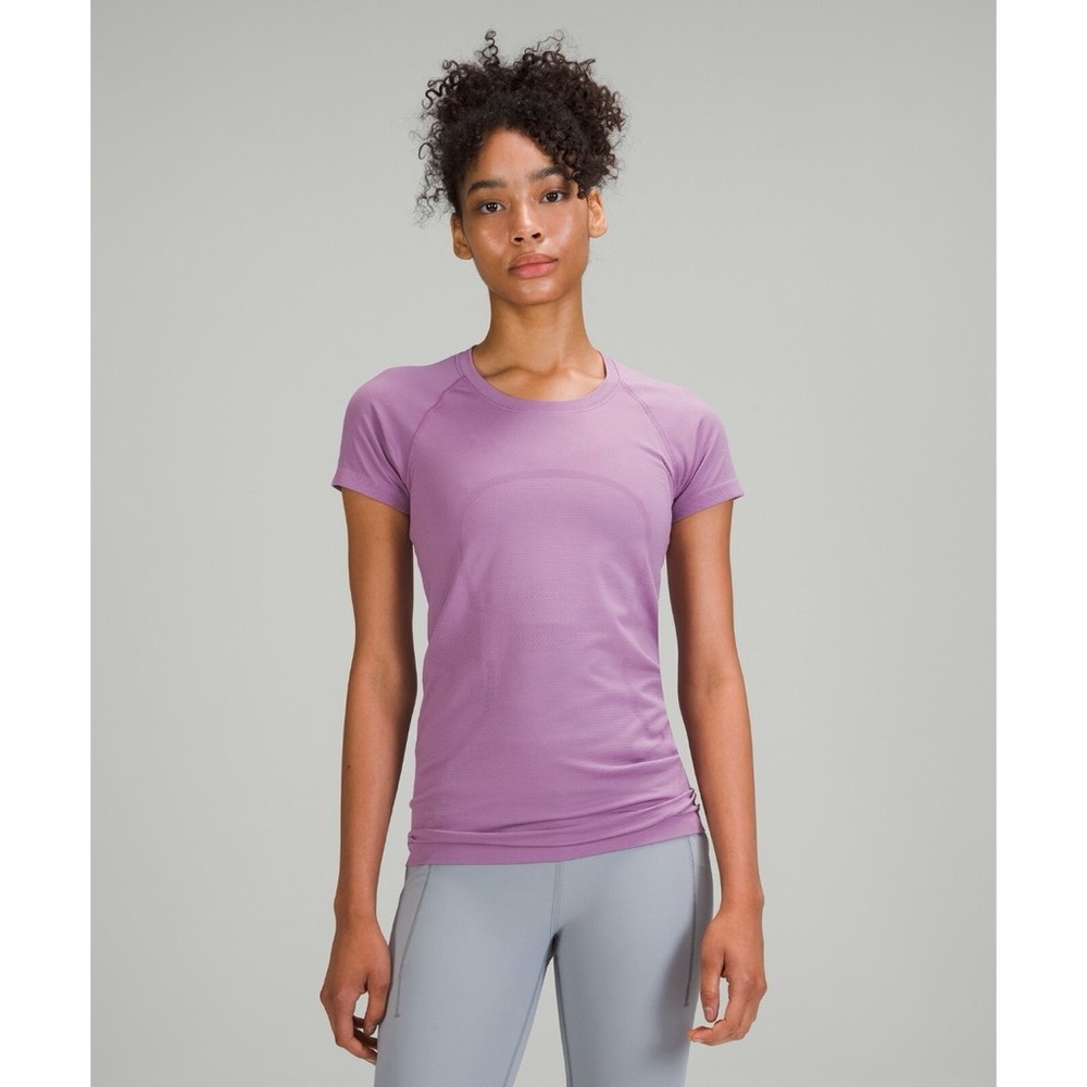 Lululemon Swiftly Tech Short Sleeve Top 💗